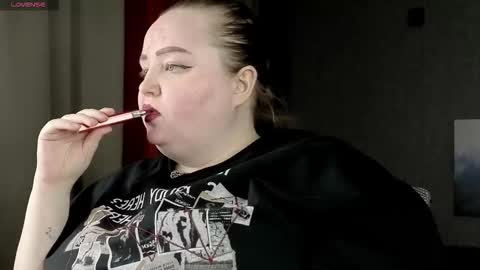 Snapshot of emma_razoom chatting on 11/29/25, 08:06 Emma Razumovskaya online show from 11/29/25, 08:06