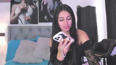 Snapshot of emma_rosse11 chatting on 11/11/25, 04:51 Emma Rosse11 online show from 11/11/25, 04:51