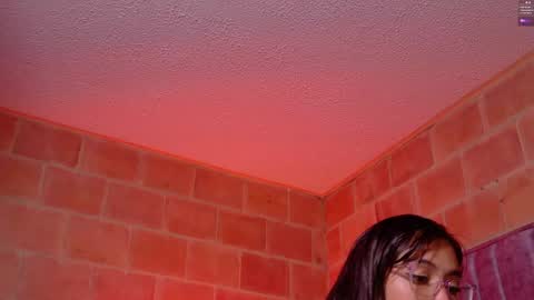 Emma Rouse Independent Model online show from 06/05/26, 07:03