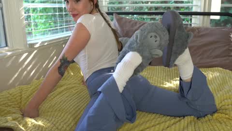 Snapshot of emma_ruby chatting on 01/08/26, 05:59 Emma Ruby online show from 01/08/26, 05:59