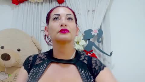 emma_saenzz online show from 01/19/26, 04:27