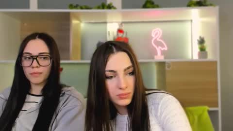 emma_swee online show from 02/23/26, 12:24