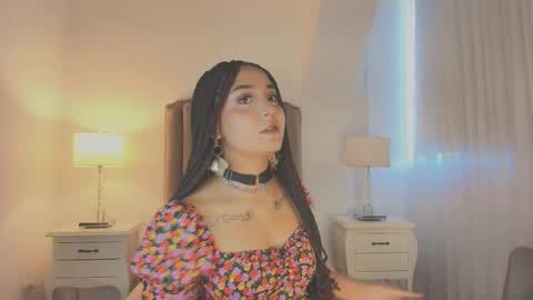 Ema online show from 11/11/25, 12:16