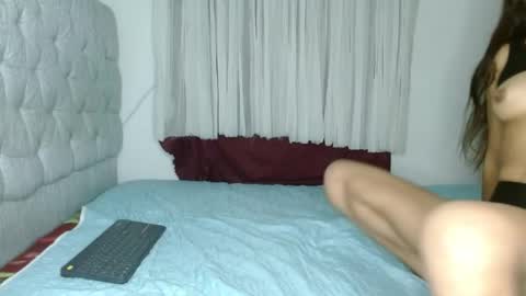 Snapshot of emma_walter22 chatting on 06/08/26, 12:58 emma online show from 06/08/26, 12:58