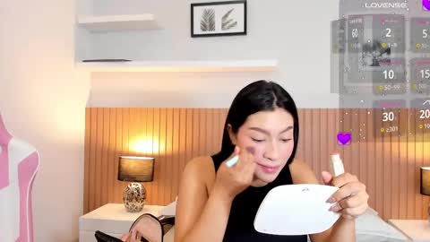   online show from 11/23/25, 11:32