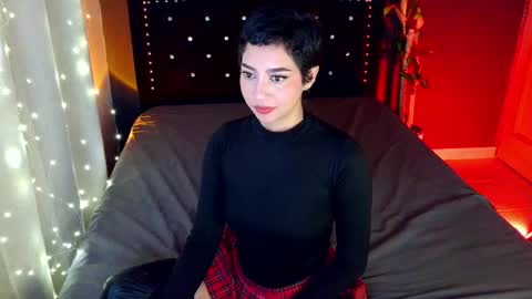 Snapshot of emma_web_ chatting on 05/15/26, 02:24 Emma web online show from 05/15/26, 02:24