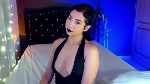 Snapshot of emma_web_ chatting on 05/20/26, 02:56 Emma web online show from 05/20/26, 02:56