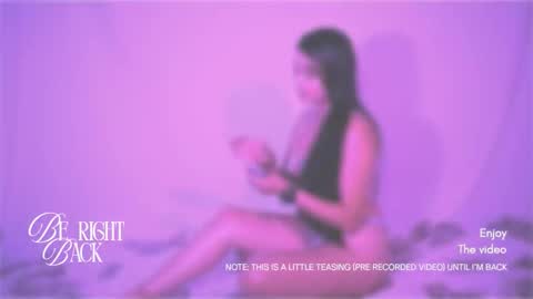 Snapshot of emma_whitee_ chatting on 11/19/25, 12:16 emma_whitee_ online show from 11/19/25, 12:16