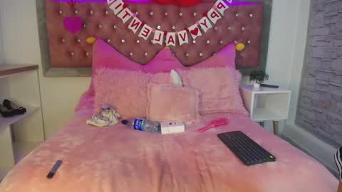 neko  online show from 02/09/25, 08:45