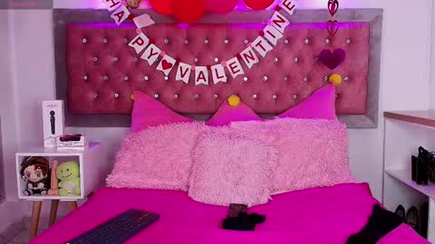 neko  online show from 02/17/25, 05:14