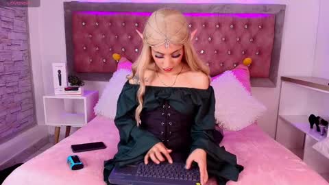 neko  online show from 03/03/25, 08:43