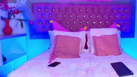 neko  online show from 10/20/25, 09:48