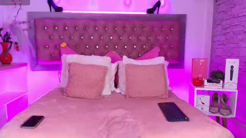 neko  online show from 10/28/25, 09:50