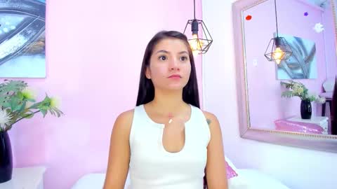 Emma  online show from 11/18/25, 09:08