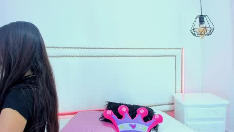 Emma  online show from 04/07/26, 07:58