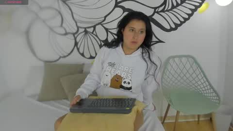  Emma  online show from 04/15/26, 07:58