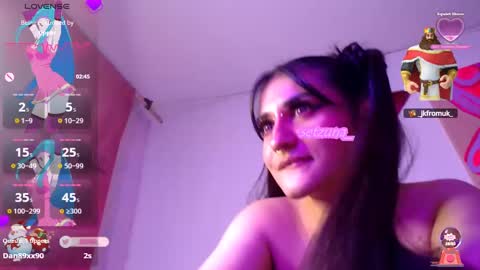 Snapshot of emmaamartinez chatting on 01/11/25, 01:37 modelo independente online show from 01/11/25, 01:37