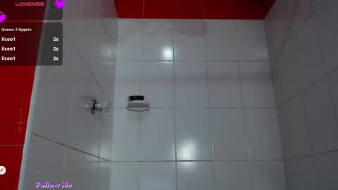 Snapshot of emmaamartinez chatting on 03/08/25, 02:01 modelo independente online show from 03/08/25, 02:01