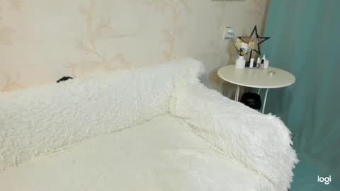 Snapshot of emmaamazingeyes chatting on 01/20/25, 06:53 Emma 31487 online show from 01/20/25, 06:53