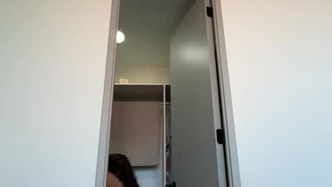 Emma online show from 12/22/25, 12:57