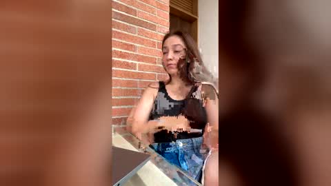 EMMA BLUE online show from 02/20/26, 10:21