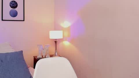 Emma  online show from 04/16/26, 09:39