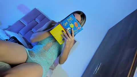 emmabrown10 online show from 11/24/25, 12:27