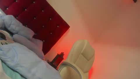 emmabrown10 online show from 12/04/25, 02:15