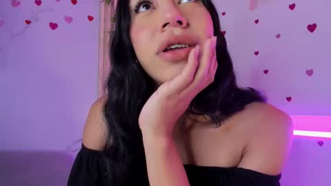 emmaclark_1 online show from 09/10/25, 08:42