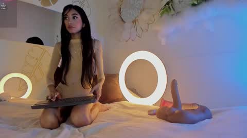 Emma Duque online show from 01/18/26, 11:52