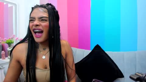 emmaebony_ online show from 09/13/25, 10:04