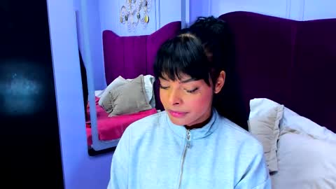 emmaebony_ online show from 01/15/26, 02:54