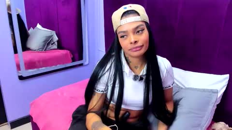 emmaebony_ online show from 03/05/26, 01:51