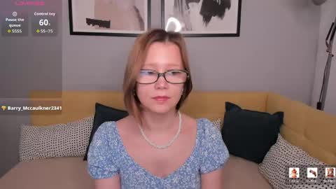Emma 3 online show from 05/29/26, 01:36
