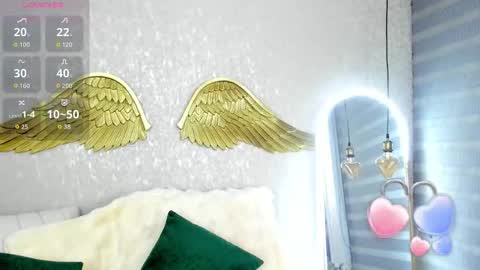  Emma Ferrary  online show from 11/10/25, 11:04