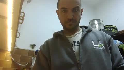 Snapshot of emmagold123 chatting on 12/22/24, 05:12 Ariel online show from 12/22/24, 05:12