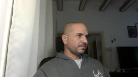 Snapshot of emmagold123 chatting on 12/28/24, 07:55 Ariel online show from 12/28/24, 07:55