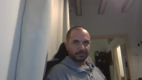 Snapshot of emmagold123 chatting on 01/06/25, 04:34 Ariel online show from 01/06/25, 04:34