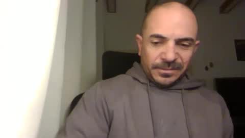 Snapshot of emmagold123 chatting on 01/30/25, 04:16 Ariel online show from 01/30/25, 04:16