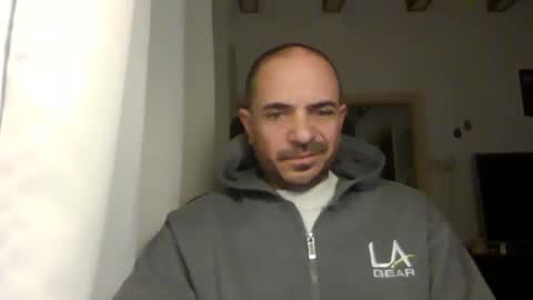 Snapshot of emmagold123 chatting on 02/20/25, 04:28 Ariel online show from 02/20/25, 04:28