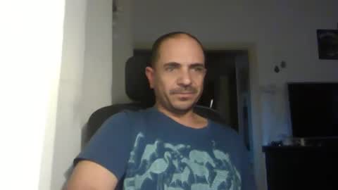 Snapshot of emmagold123 chatting on 03/06/25, 03:24 Ariel online show from 03/06/25, 03:24