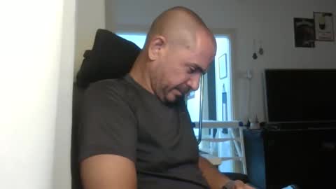 Snapshot of emmagold123 chatting on 09/28/25, 08:58 Ariel online show from 09/28/25, 08:58