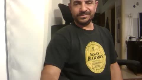 Snapshot of emmagold123 chatting on 10/28/25, 09:28 Ariel online show from 10/28/25, 09:28