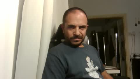 Snapshot of emmagold123 chatting on 10/29/25, 08:54 Ariel online show from 10/29/25, 08:54