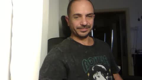 Snapshot of emmagold123 chatting on 11/23/25, 09:58 Ariel online show from 11/23/25, 09:58