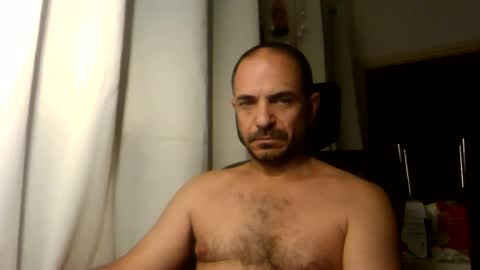 Snapshot of emmagold123 chatting on 06/20/26, 12:14 Ariel online show from 06/20/26, 12:14
