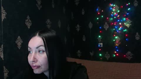 EmmaGoldX online show from 05/17/26, 11:45