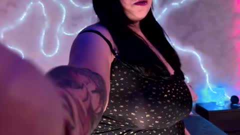  Emma  online show from 12/17/25, 05:13