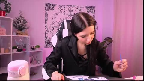 Emma online show from 12/27/24, 06:46