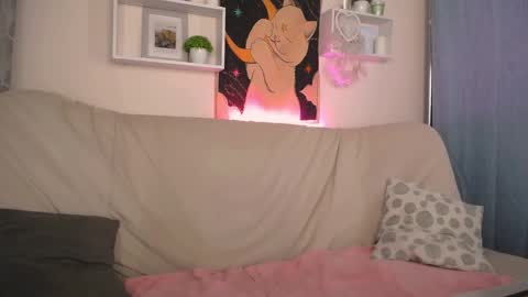 Emma online show from 01/27/25, 12:05